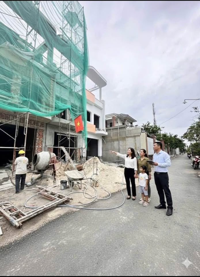 Nhà 1 trệt 2 lầu – Phú Mỹ, Huỳnh Văn Lũy – 3PN – 3,8 tỷ