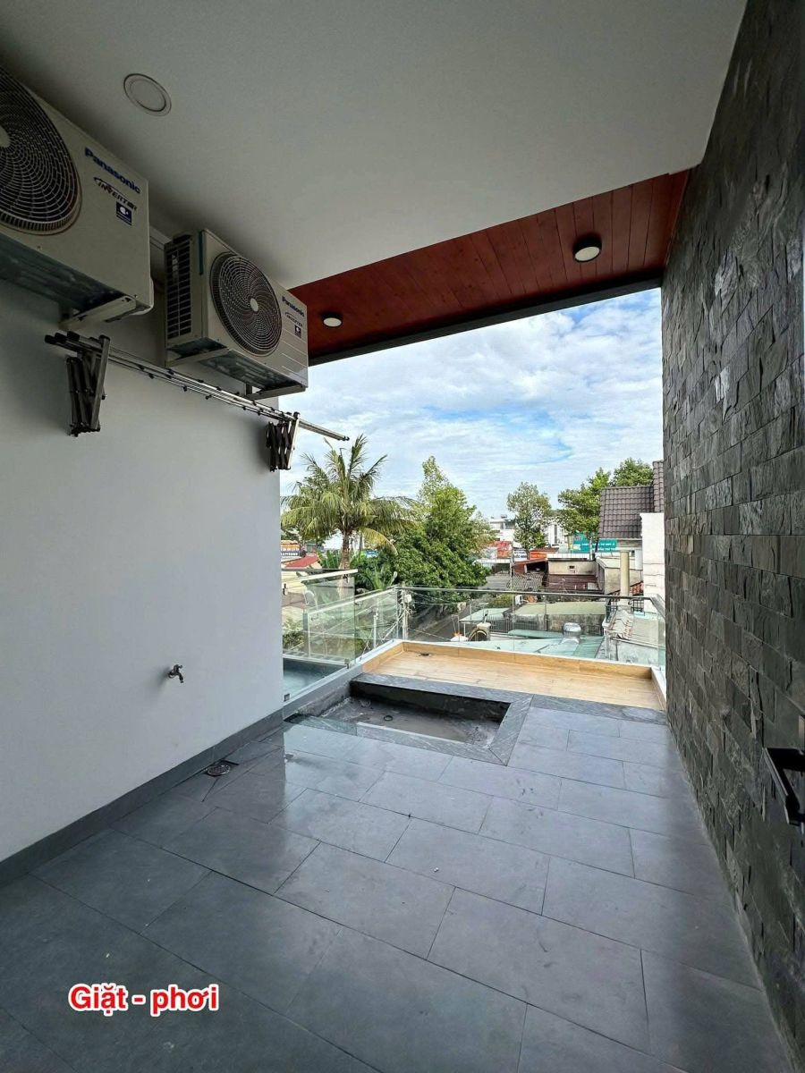 🏡 NHÀ PHÚ HÒA 10×10 – 1 TRỆT 2 LẦU – GẦN LÊ HỒNG PHONG – FULL NỘI THẤT 🏡
