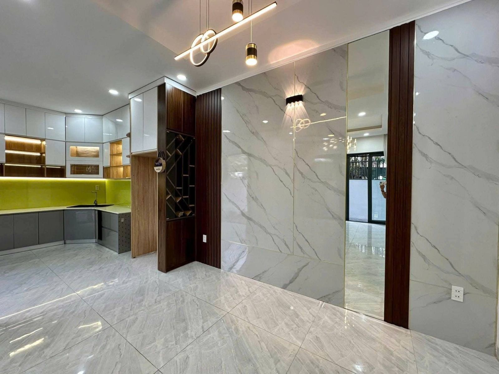 🏡 NHÀ PHÚ HÒA 10×10 – 1 TRỆT 2 LẦU – GẦN LÊ HỒNG PHONG – FULL NỘI THẤT 🏡