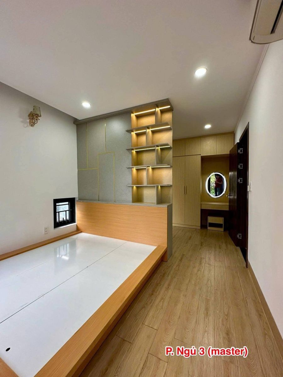 🏡 NHÀ PHÚ HÒA 10×10 – 1 TRỆT 2 LẦU – GẦN LÊ HỒNG PHONG – FULL NỘI THẤT 🏡