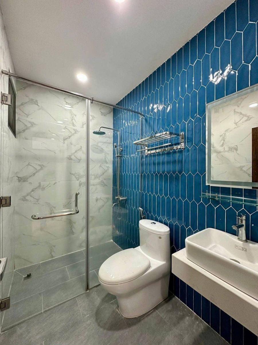 🏡 NHÀ PHÚ HÒA 10×10 – 1 TRỆT 2 LẦU – GẦN LÊ HỒNG PHONG – FULL NỘI THẤT 🏡
