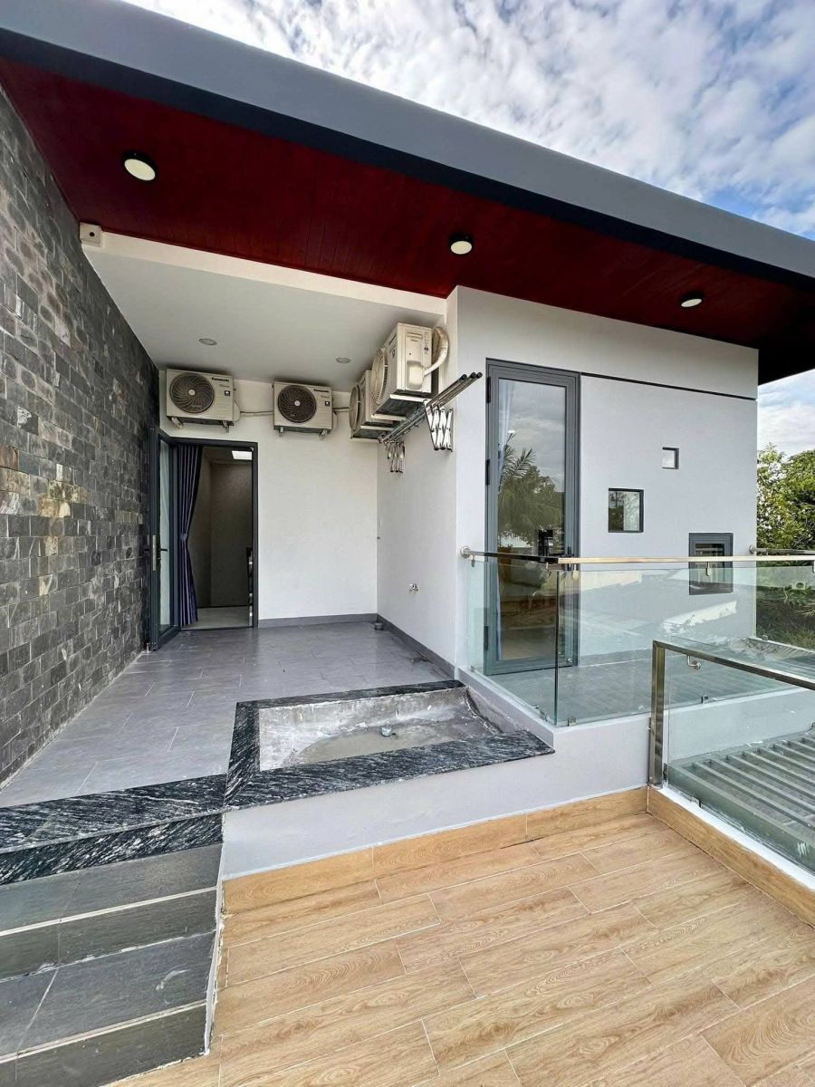 🏡 NHÀ PHÚ HÒA 10×10 – 1 TRỆT 2 LẦU – GẦN LÊ HỒNG PHONG – FULL NỘI THẤT 🏡