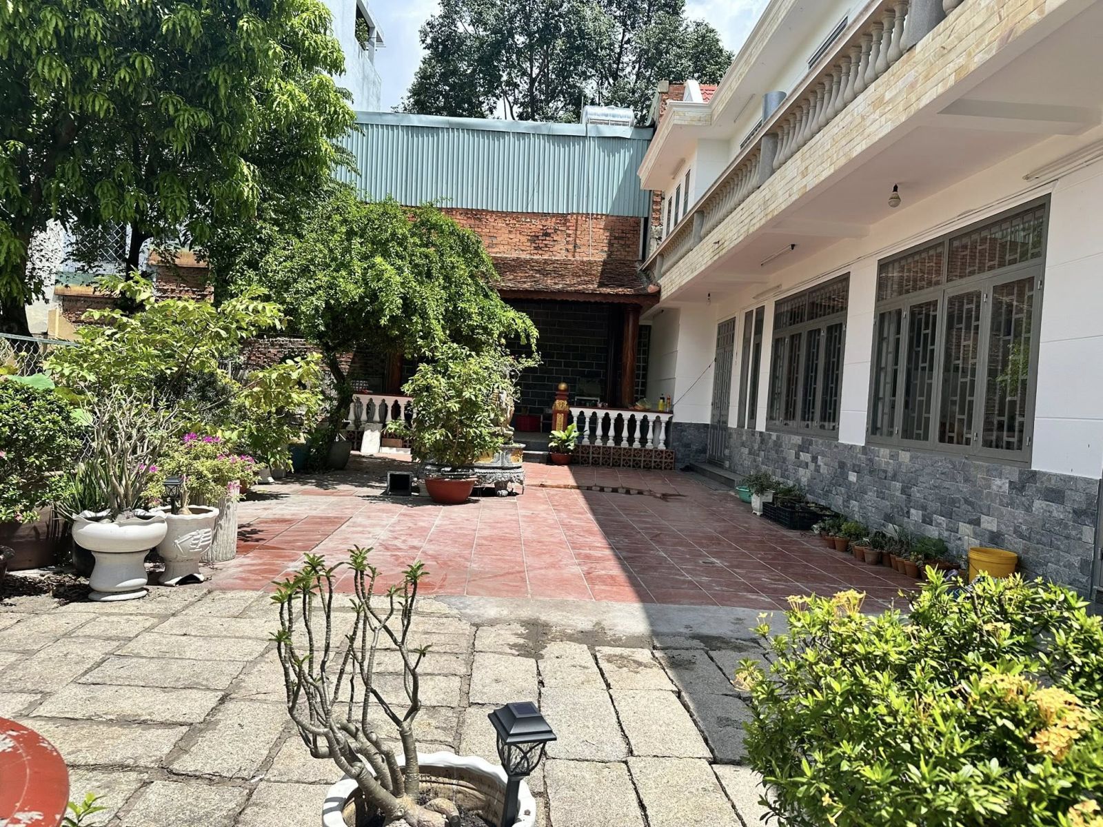 🌺🏡 BÁN NHÀ SÂN VƯỜN 1 TRỆT 1 LẦU – HẺM 963 LÊ HỒNG PHONG – TDM 🏡🌺