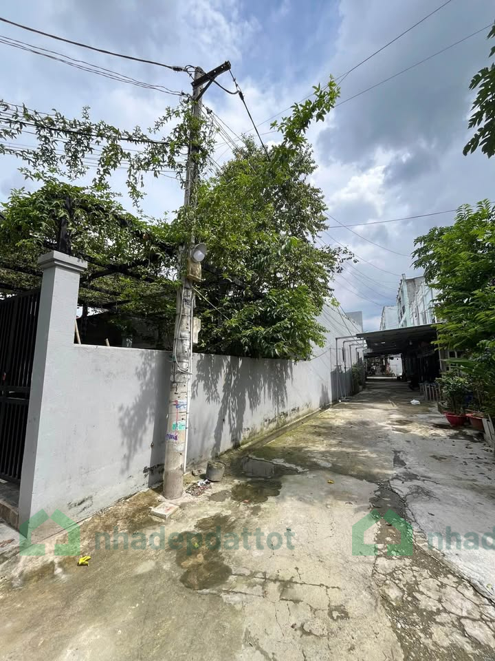 Bán nhà view kênh – Gần cầu Phú Long – Đường ô tô tới nhà – 117,5m² – Giá 4,199 tỷ