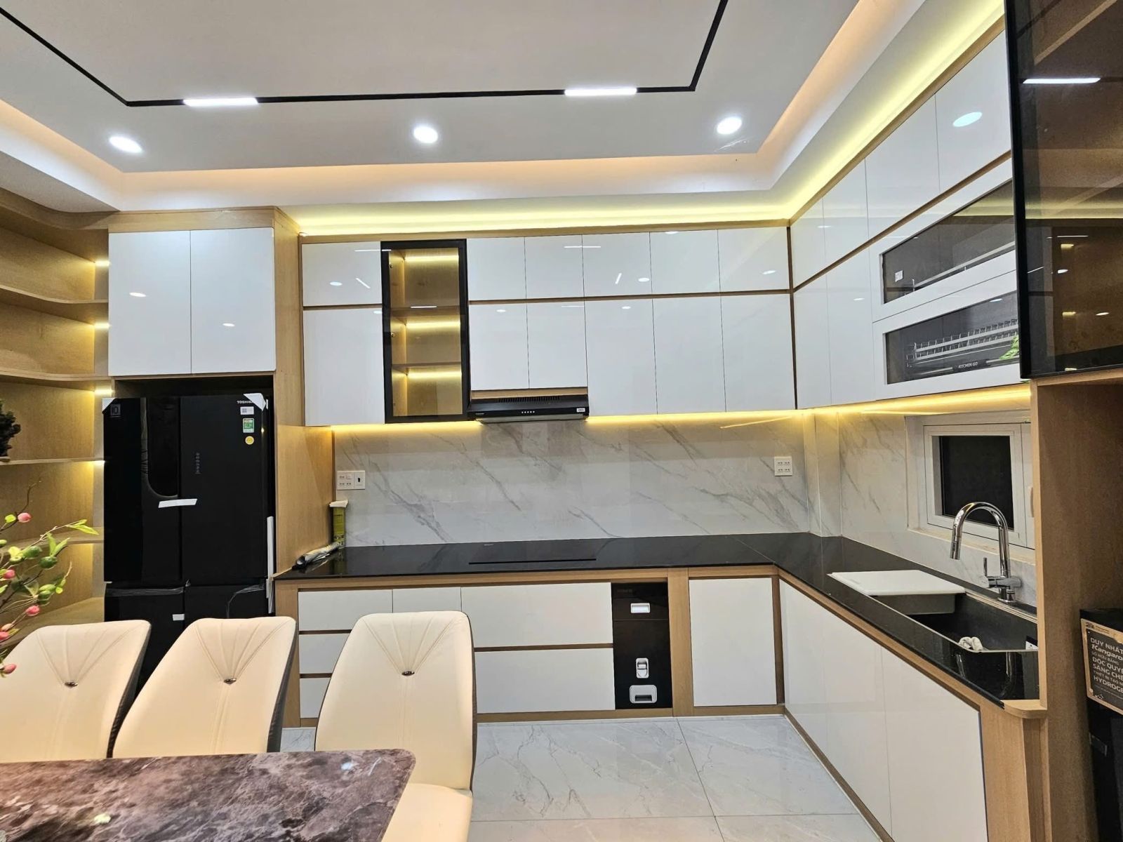Bán nhà 1 trệt 2 lầu, 2 mặt tiền hẻm, TP Cần Thơ - Nhà Đẹp Đất Tốt