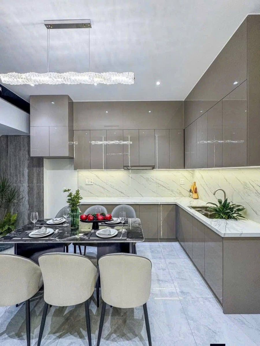 🏡 NHÀ ĐẸP 1 TRỆT 2 LẦU + SÂN THƯỢNG – ĐƯỜNG B2 KDC 91B – GẦN NGUYỄN HIỀN 🏡