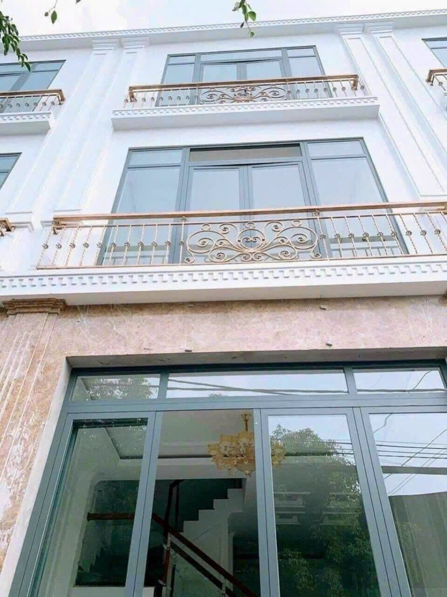 🏠 NHÀ BÁN TRỤC CHÍNH LỘ 6M – CÁCH MT TRẦN NAM PHÚ 15M – 1 TRỆT 2 LẦU – TẶNG NỘI THẤT 🏠
