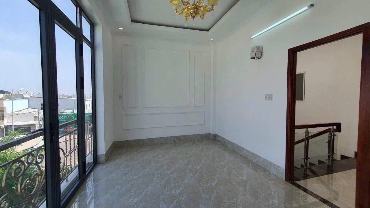 🏠 NHÀ BÁN TRỤC CHÍNH LỘ 6M – CÁCH MT TRẦN NAM PHÚ 15M – 1 TRỆT 2 LẦU – TẶNG NỘI THẤT 🏠
