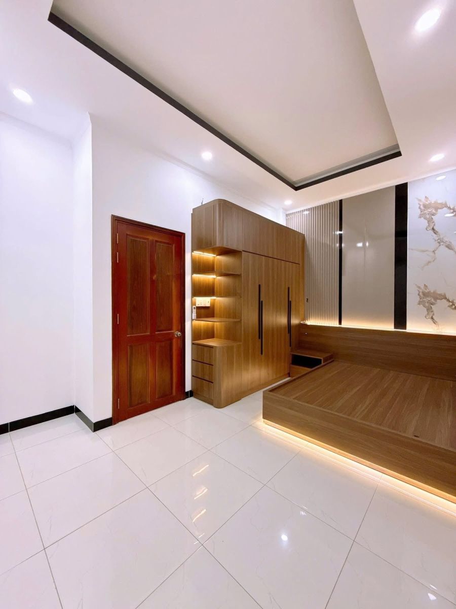🆘 BÁN NHÀ 1 TRỆT 2 LẦU MỚI ĐẸP – FULL NỘI THẤT – HẺM 388Z NGUYỄN VĂN CỪ – P. TÂN AN – TP. CẦN THƠ 🆘