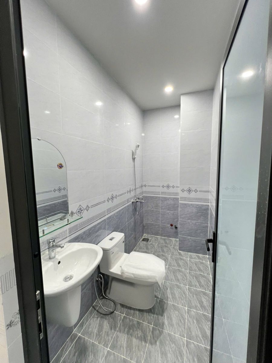 CHO THUÊ NHÀ TRỆT LẦU HẺM 15 TRẦN VĂN HOÀI – XUÂN KHÁNH – NINH KIỀU – 10 TRIỆU/THÁNG