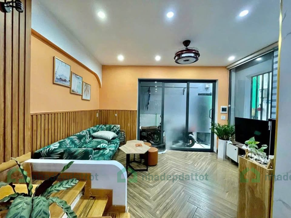 NHÀ ĐẸP TRUNG TÂM HẢI CHÂU – GẦN CẦU RỒNG – Ở NGAY – GIÁ CHỈ 3.5 TỶ!