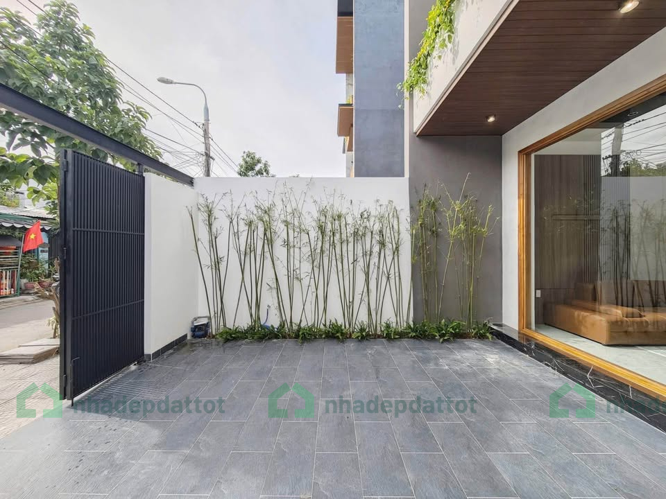 BÁN NHÀ 3 TẦNG THIẾT KẾ HIỆN ĐẠI – KHU ĐÔ THỊ HOÀ XUÂN