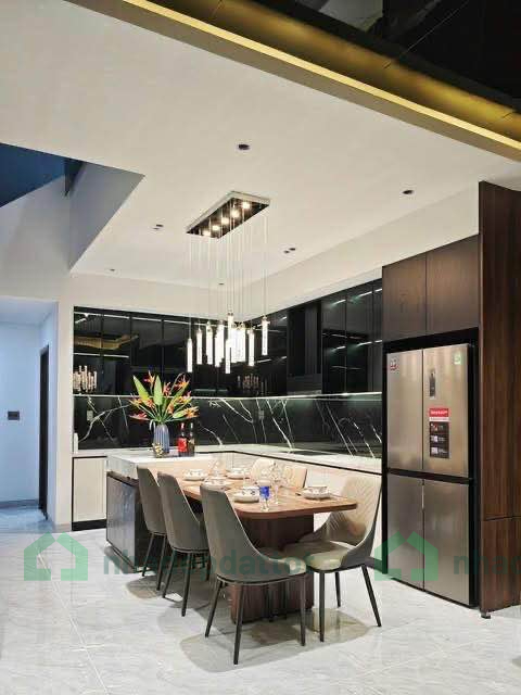 BÁN NHÀ 3 TẦNG THIẾT KẾ HIỆN ĐẠI – KHU ĐÔ THỊ HOÀ XUÂN