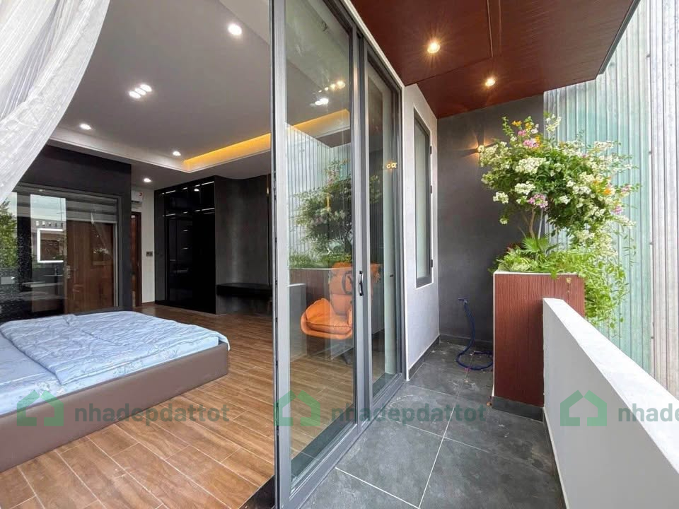 BÁN NHÀ 3 TẦNG THIẾT KẾ HIỆN ĐẠI – KHU ĐÔ THỊ HOÀ XUÂN