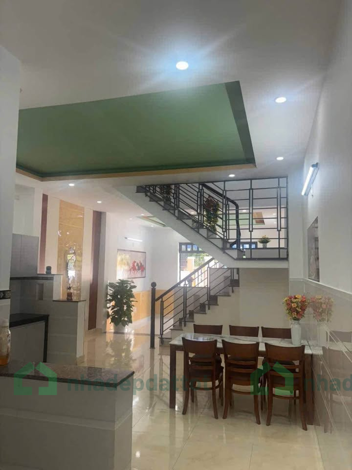 Nhà 2 tầng Phường Hoà Xuân Giá nhỉnh 5 Tỷ