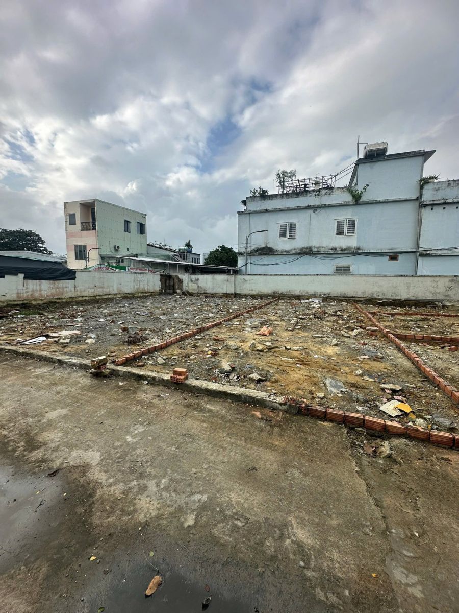 Bán lô đất đẹp kiệt ô tô Ngay sau lô góc mặt tiền tại 338 Trường Chinh