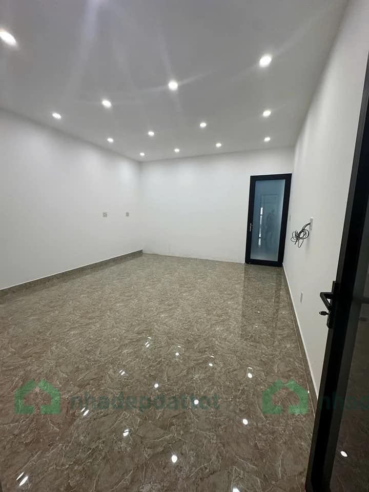 MẶT TIỀN KINH DOANH– VĂN PHÒNG TRỤC LỚN LÊ ĐẠI HÀNH - 1X TỶ