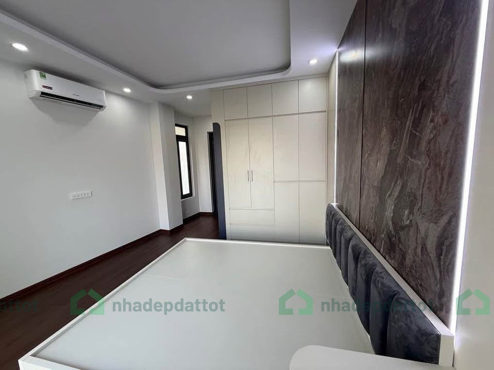 BÁN NHÀ ĐẸP 2 TẦNG + TUM – CHỦ TÂM HUYẾT – GẦN CHỢ HÒA XUÂN, CẦU NGUYỄN TRI PHƯƠNG, ĐÀ NẴNG
