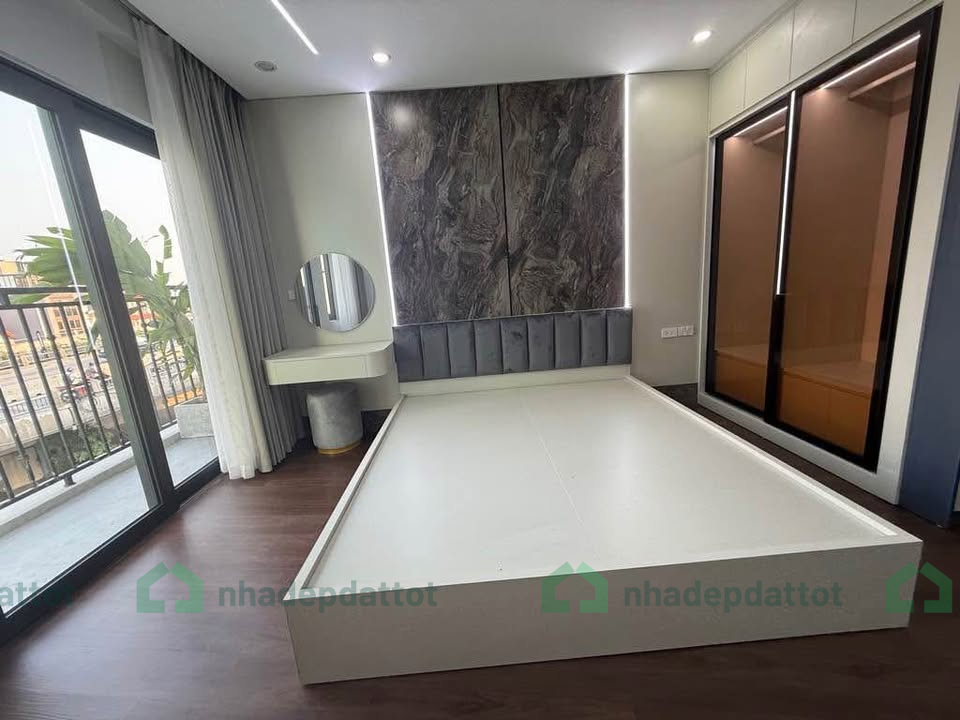 BÁN NHÀ ĐẸP 2 TẦNG + TUM – CHỦ TÂM HUYẾT – GẦN CHỢ HÒA XUÂN, CẦU NGUYỄN TRI PHƯƠNG, ĐÀ NẴNG