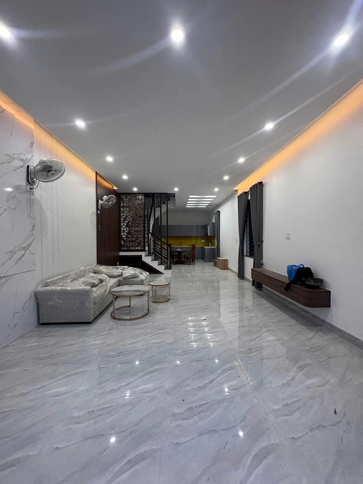Bán nhà 3 tầng kẹp cống – Lê Thiết Hùng, Hoà Xuân, Đà Nẵng – 100m² – 7,69 tỷ TL
