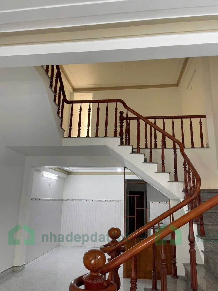 Bán nhà 2 tầng kiên cố - Hòa Xuân, Đà Nẵng - 100m2 - 5,2 tỷ