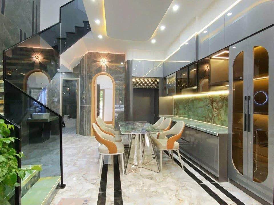 Bán Nhà 3 Mê Tân Cổ Điển – Mặt Tiền Đoàn Ngọc Nhạc, Hòa Xuân – 4 PN – Giá 6,99 Tỷ