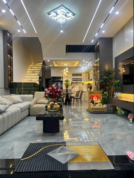 SIÊU PHẨM CÓ 102 – NHÀ 3 TẦNG ĐẸP LONG LANH - CHỦ TỰ XÂY Ở - ĐẢO 1 HOÀ XUÂN