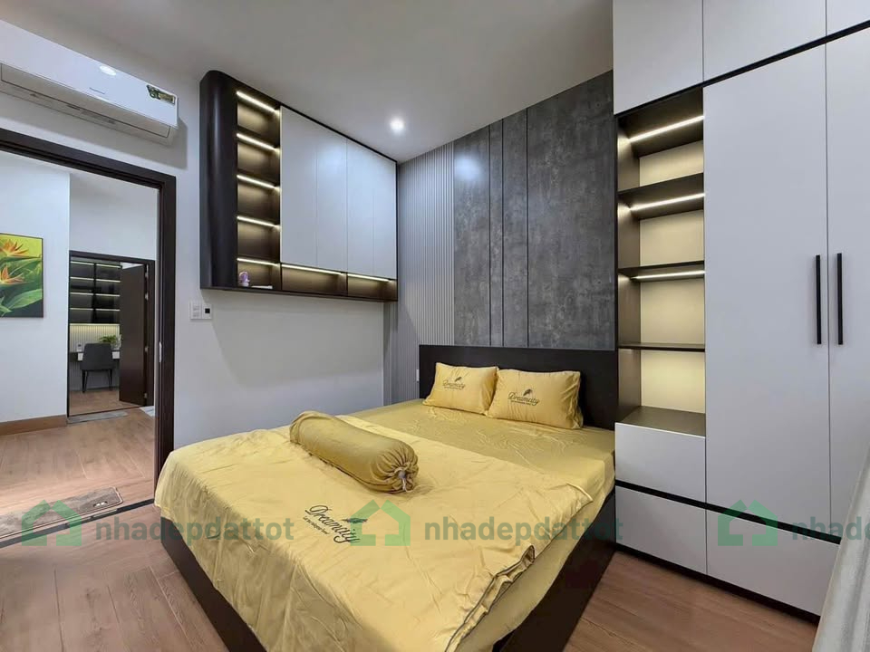 BÁN NHÀ 3 TẦNG 2 MẶT KIỆT NHỰA Ô TÔ – HOÀNG DIỆU, TRUNG TÂM HẢI CHÂU – FULL NỘI THẤT, NHÀ MỚI 100%