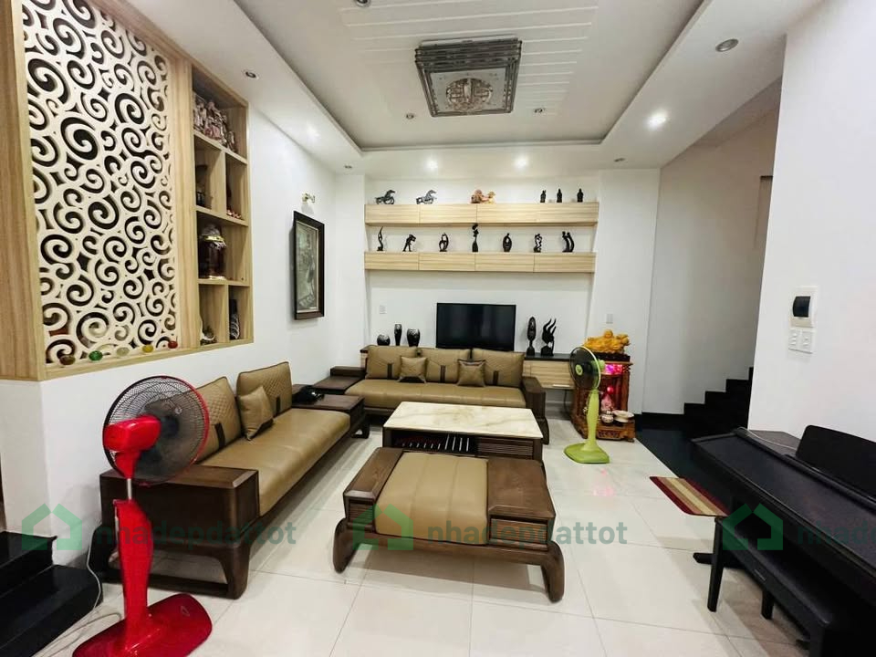 CHÍNH CHỦ CẦN BÁN NHÀ 4 TẦNG – TRUNG TÂM HẢI CHÂU, KIỆT TRẦN PHÚ – ĐÀ NẴNG - 13,X TỶ