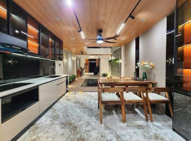 BÁN NHÀ TRUNG TÂM HẢI CHÂU – 3 TẦNG FULL NỘI THẤT – CÓ HỒ BƠI – GIÁ 8,29 TỶ