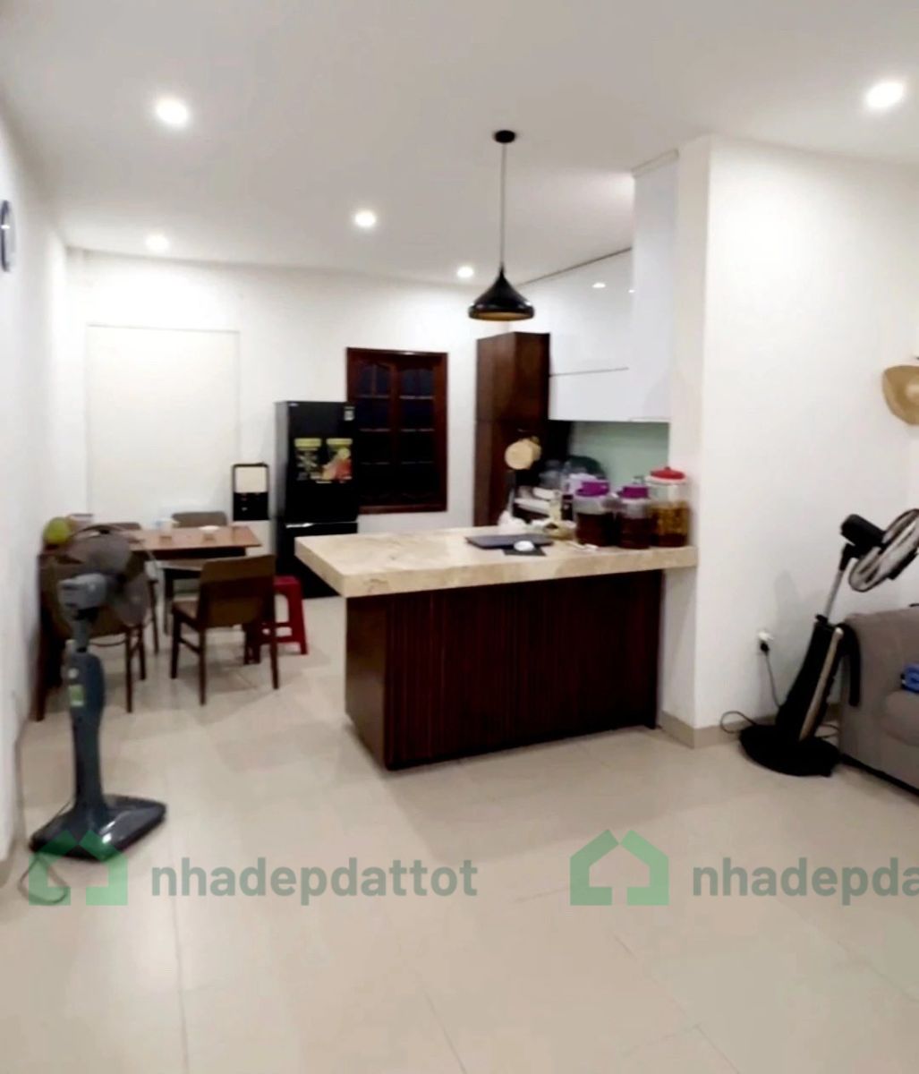 Nhà 3 tầng trung tâm Hải Châu - 74m2 - Giá 9.x tỷ