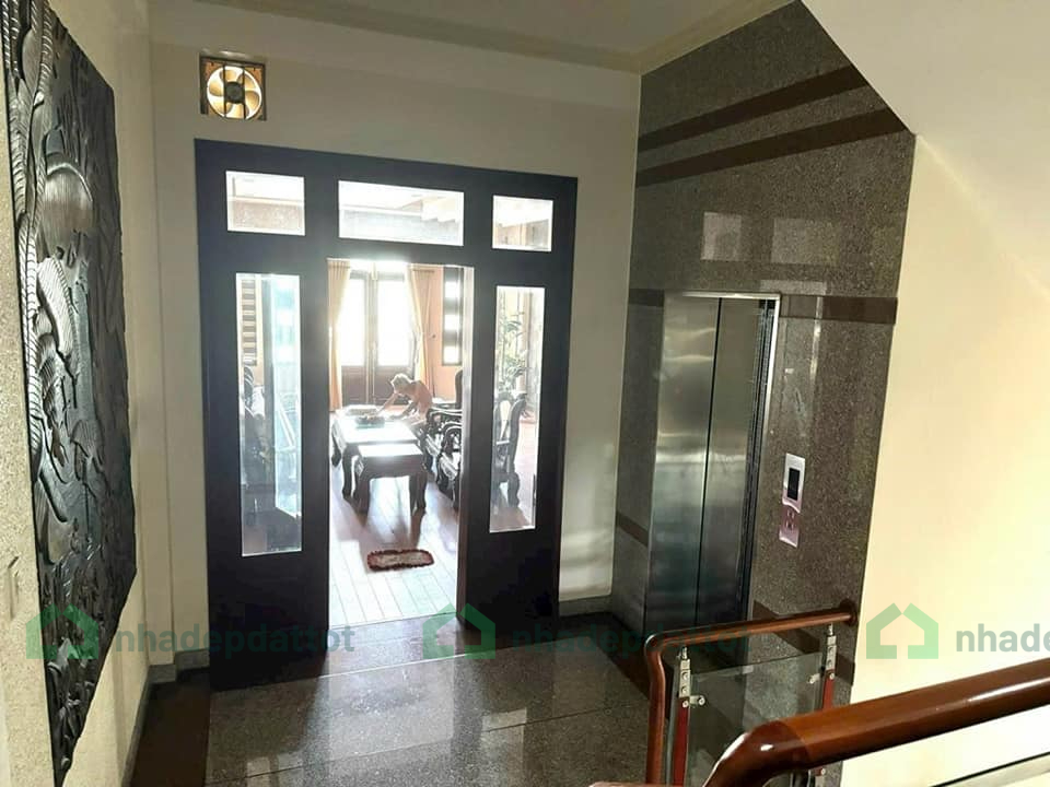 Bán nhà 5 tầng mặt tiền đường 2 Tháng 9, Hải Châu, Đà Nẵng - 125m2 Nhỉnh 2 tỷ
