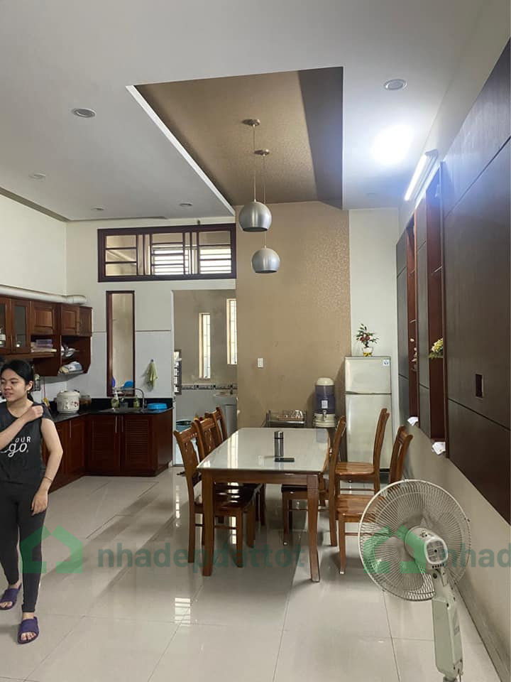 Bán nhà 5 tầng mặt tiền đường 2 Tháng 9, Hải Châu, Đà Nẵng - 125m2 Nhỉnh 2 tỷ