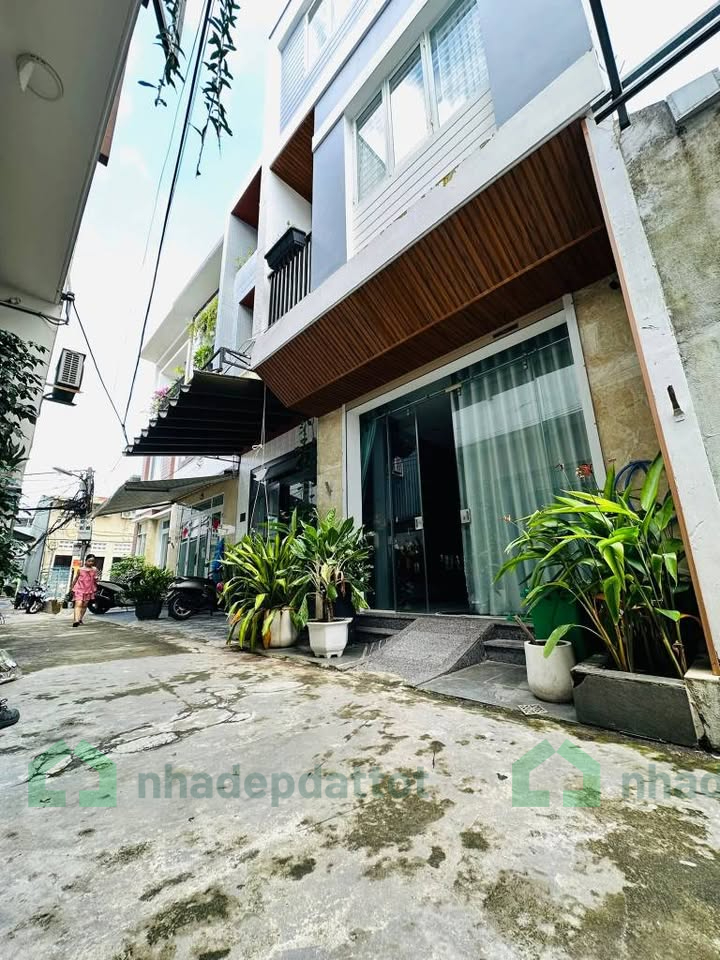 Bán nhà 3 tầng - Hòa Cường Bắc 50m2 - 4 tỷ 990 triệu