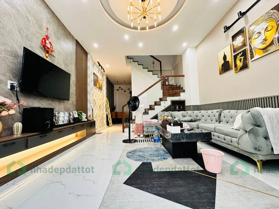 Bán nhà 3 tầng - Hòa Cường Bắc 50m2 - 4 tỷ 990 triệu