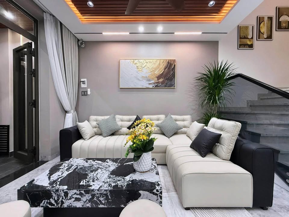 NHÀ 3 TẦNG ĐẸP ÔNG ÍCH KHIÊM, HẢI CHÂU 57M2 GIÁ 5 TỶ 690 TRIỆU