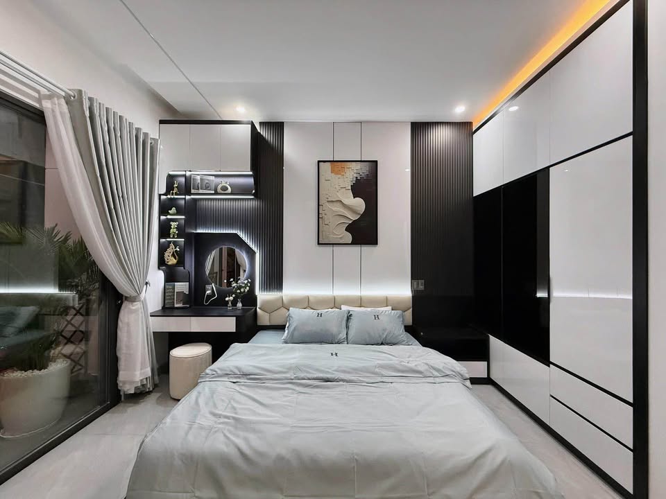 NHÀ 3 TẦNG ĐẸP ÔNG ÍCH KHIÊM, HẢI CHÂU 57M2 GIÁ 5 TỶ 690 TRIỆU
