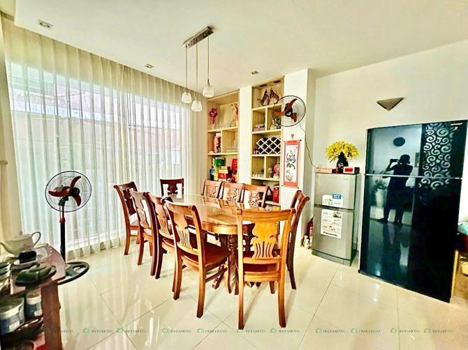 Nhà 4 Tầng Mặt Tiền Trần Phú – Trung Tâm Hải Châu – Gara Ô Tô, 3 Phòng Ngủ Khép Kín, Chỉ 13,9 Tỷ