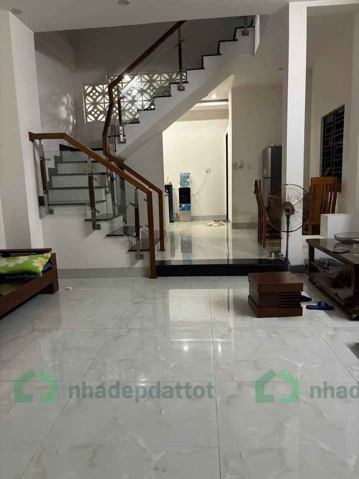 Nhà 3 tầng, 2 mặt tiền - Nguyễn Duy Trinh - 105m2 - 4,790 tỷ