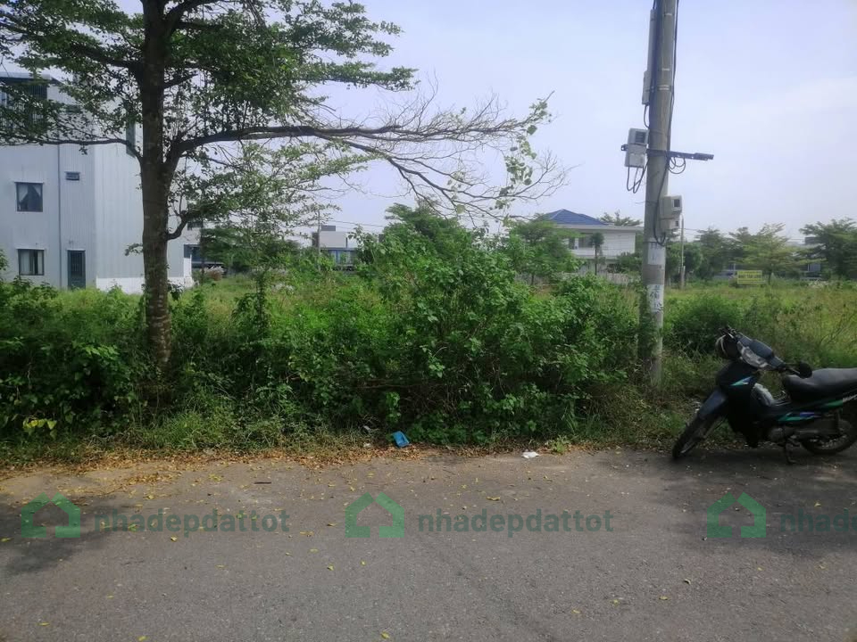 Bán lô đất KĐT Phú Mỹ An, lô sạch đẹp, giá đầu tư - dt 106m2 giá 5 tỷ 400 triệu