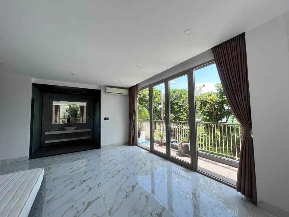 Bán biệt thự 3 lô liền kề (55 – 57 – 59) mặt tiền đường Anh Thơ – Khu đô thị Nam Việt Á