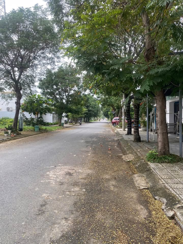 Bán biệt thự 3 lô liền kề (55 – 57 – 59) mặt tiền đường Anh Thơ – Khu đô thị Nam Việt Á