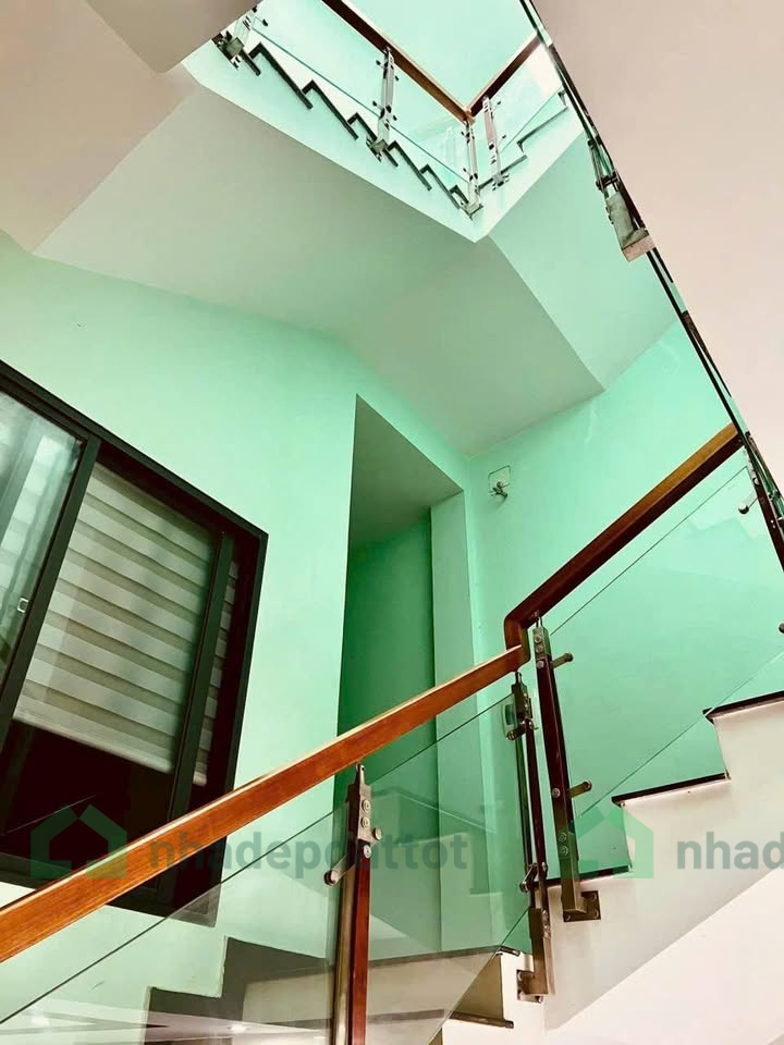 Nhà 3 tầng Dương Đức Hiền 72m2 giá bán 6,8 tỷ