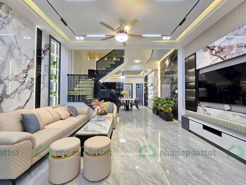 BÁN NHÀ 3 TẦNG MẶT TIỀN – SÁT LÝ THÁI TÔNG – CÁCH BIỂN 500M – P. HÒA MINH, ĐÀ NẴNG