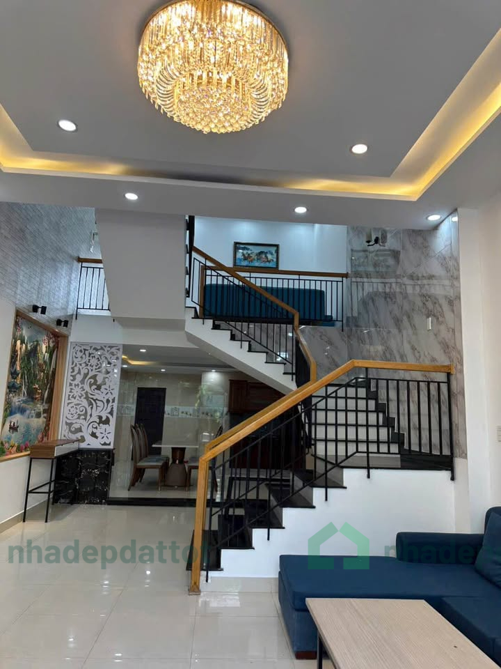 BÁN NHÀ 3 TẦNG MẶT TIỀN HÒA MINH 14 – GẦN BIỂN ĐÀ NẴNG