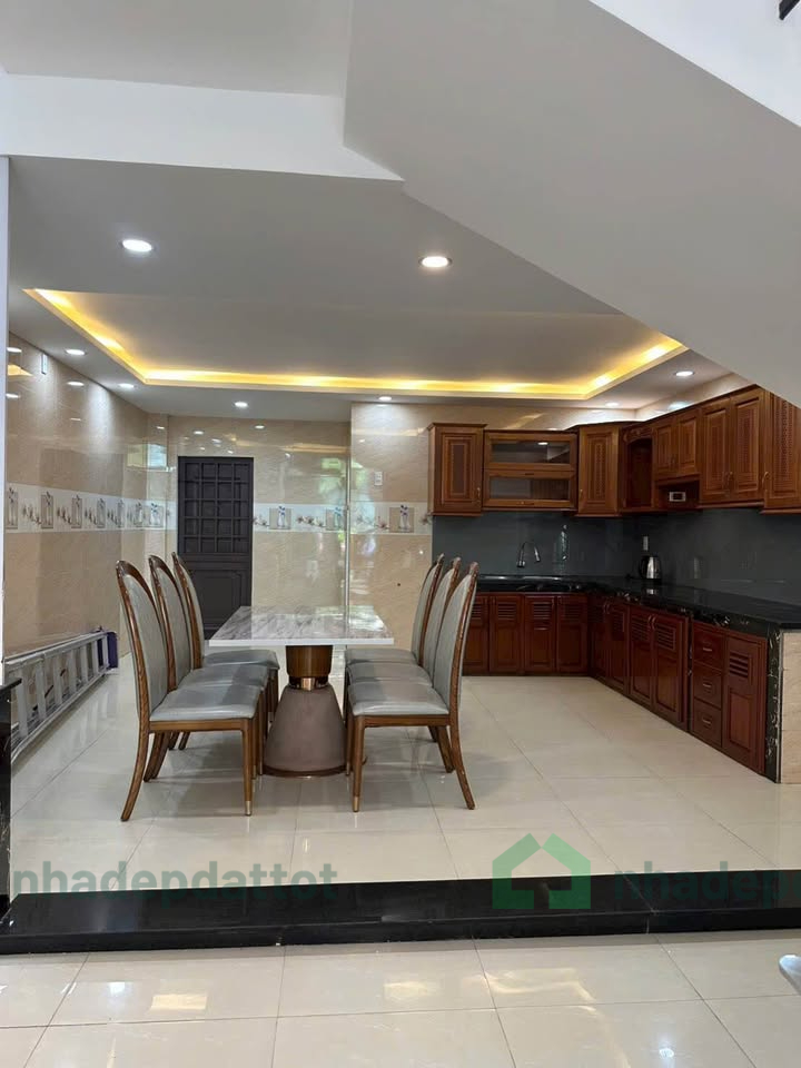 BÁN NHÀ 3 TẦNG MẶT TIỀN HÒA MINH 14 – GẦN BIỂN ĐÀ NẴNG