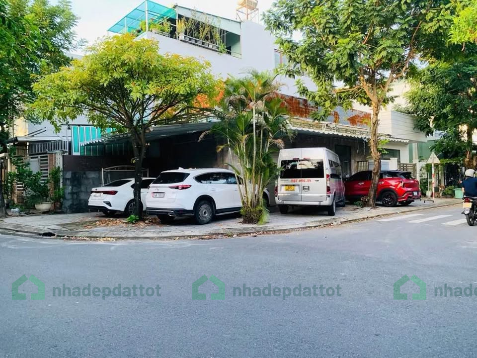 Bán góc 2 MT Nguyễn Minh Không - giá 6,x tr - DT 133,2 m2