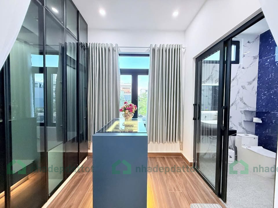 Bán 2 nhà Vip Pro ngã 4 Nguyễn Sinh Sắc, Kinh Dương Vương full nội thất - DT 95m2