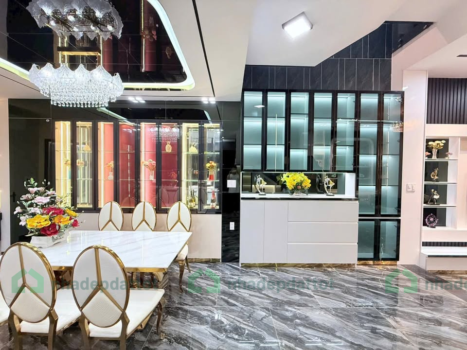 Bán 2 nhà Vip Pro ngã 4 Nguyễn Sinh Sắc, Kinh Dương Vương full nội thất - DT 95m2