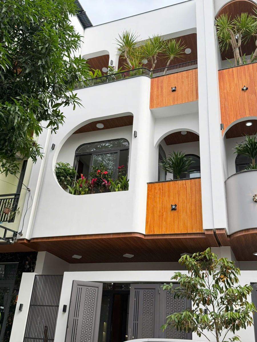 🔥 BÁN NHÀ 3 TẦNG CAO CẤP GẦN BIỂN – HOÀ MINH 15, ĐÀ NẴNG. FULL NỘI THẤT 🔥
